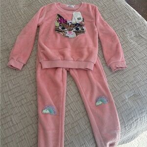 Lola and the boys sweatsuit